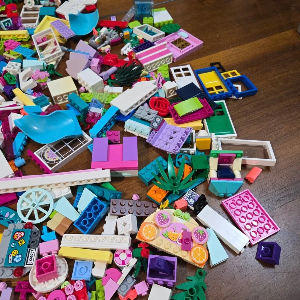 Lego Friends Elves Bulk Lot 4lb 4oz Mixed Bricks Figures Cars Windows Doors